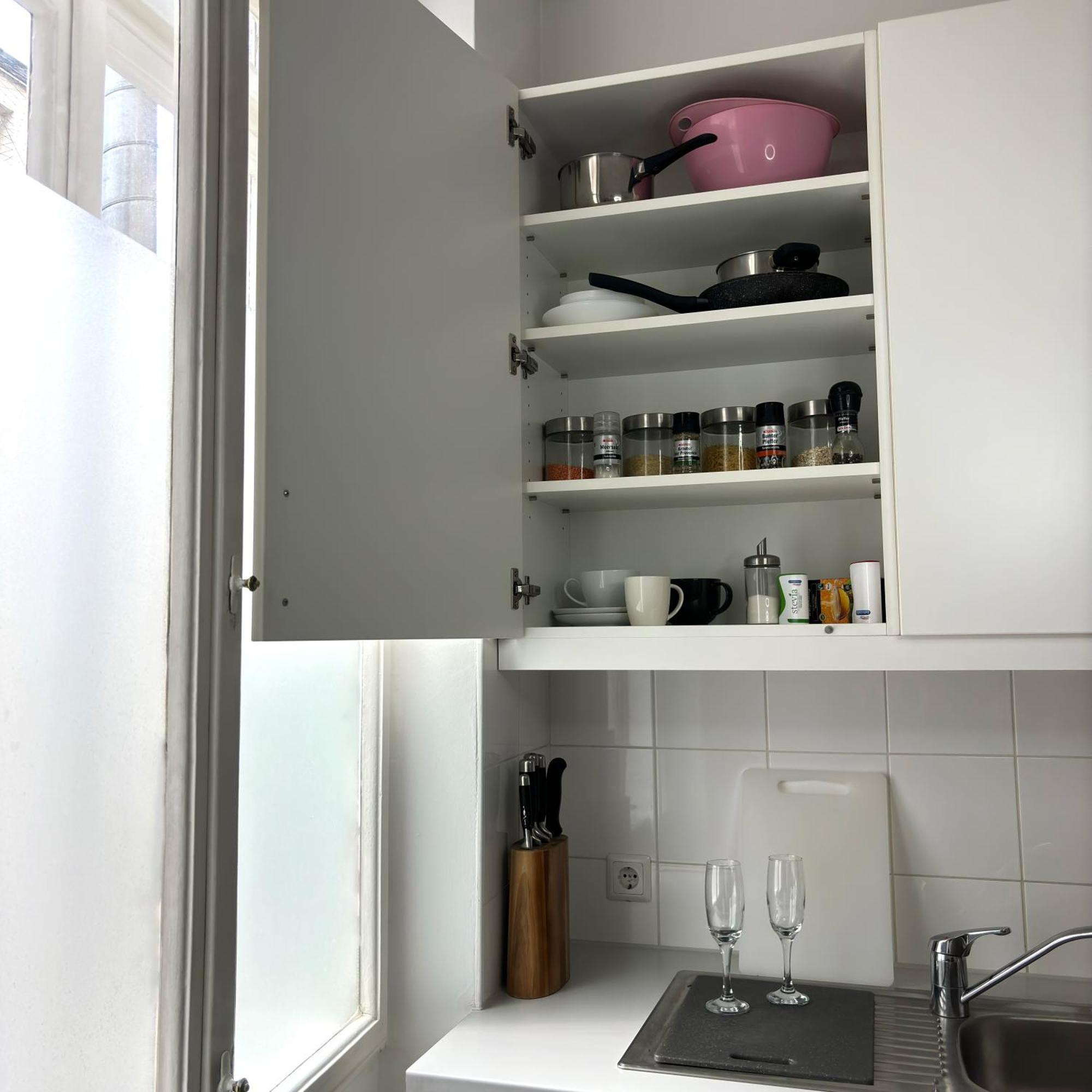 וינה Central Mariahilfer Apartment 5 Min To The Schoenbrunn Palace And City Shopping Center מראה חיצוני תמונה